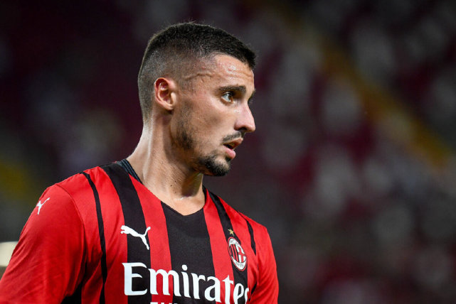 AC米兰客场胜券在握，轻松击败对手实现胜利的简单介绍